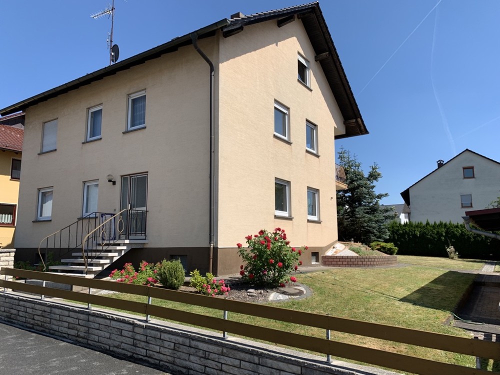 Einfamilienhaus mit traumhaften Garten! Jonas & Kroth Immobilien